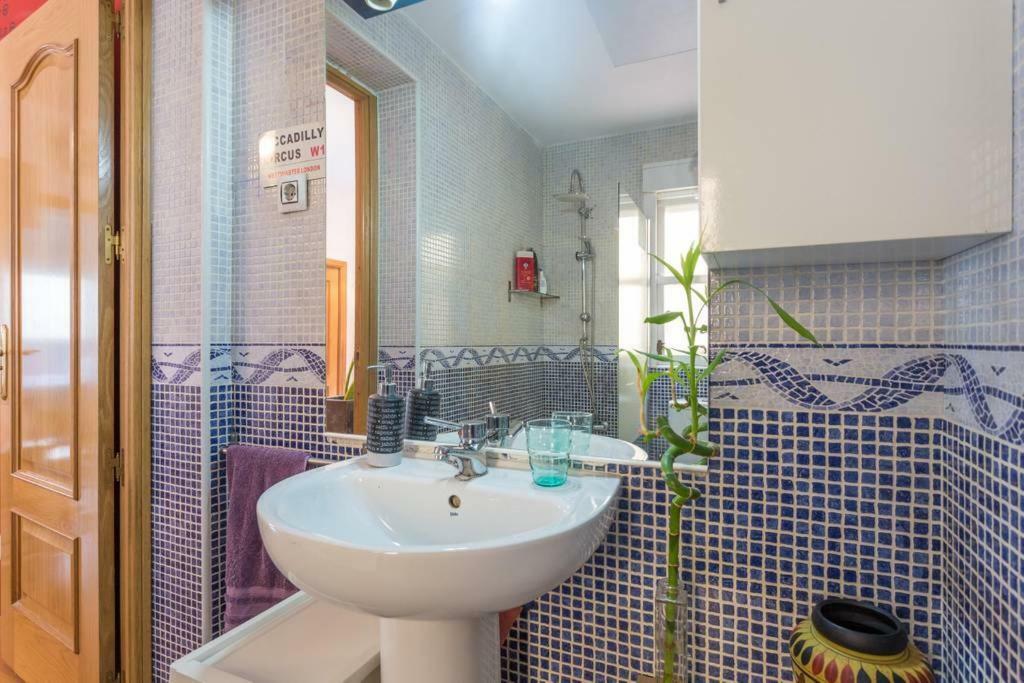 Apartamento Urgel 马德里 外观 照片